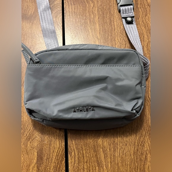 All About Large Crossbody Belt Bag Athleta - Picture 2 of 6